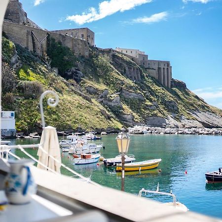 Villa Casa Cinzia In Marina Di Corricella Procida Exterior foto